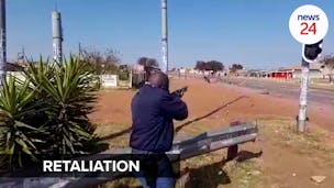 WATCH | Police fire rubber bullets at protesting Kagiso residents